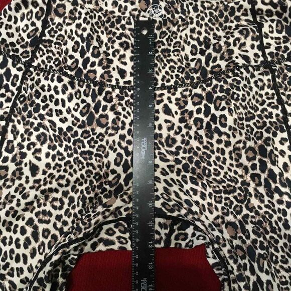 BUC-EE'S Leopard Print Ankle Length Athletic Size XL - Picture 4 of 9